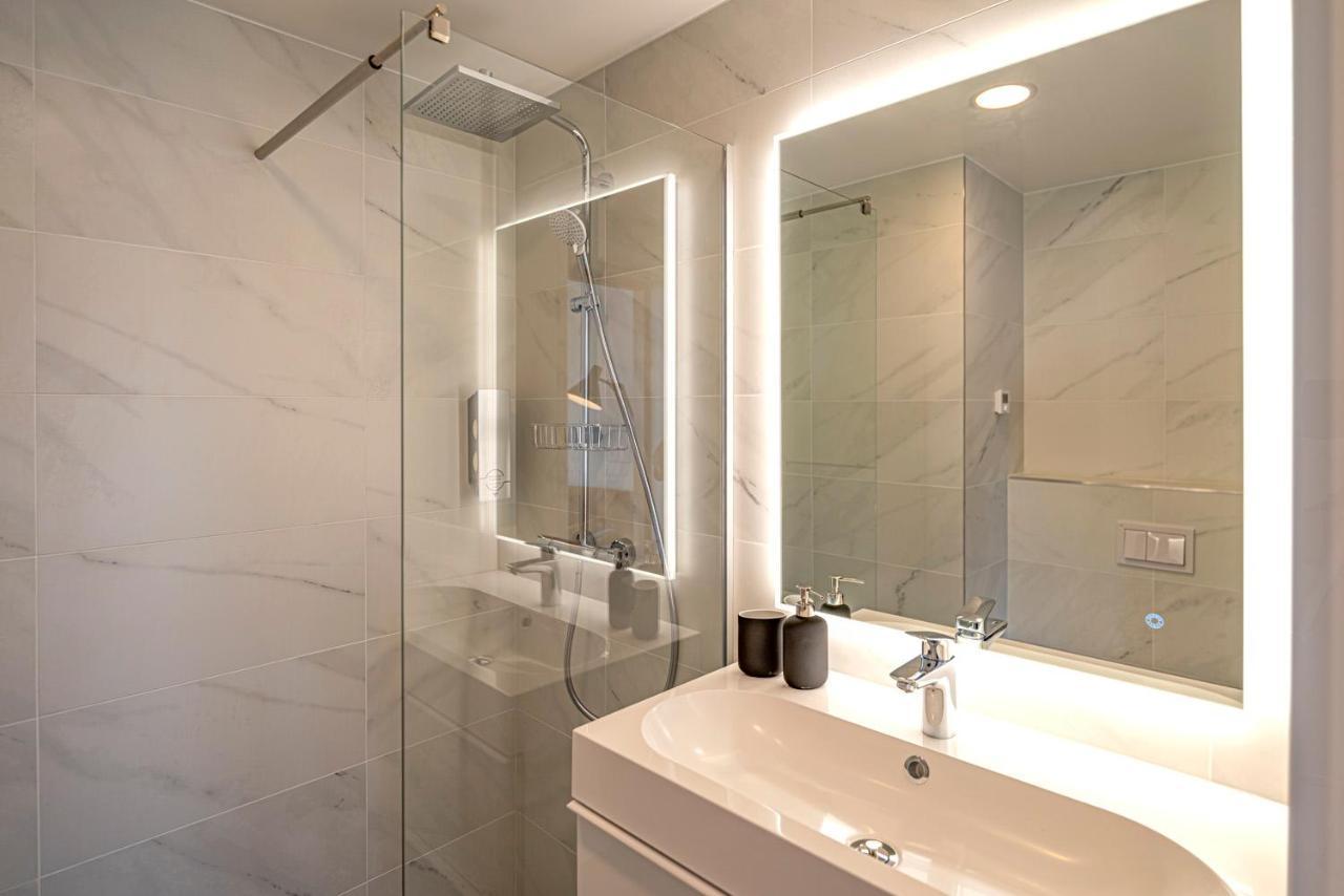 Artisa Riia Str 20B Luxury Penthouse Apartment Тарту Екстер'єр фото